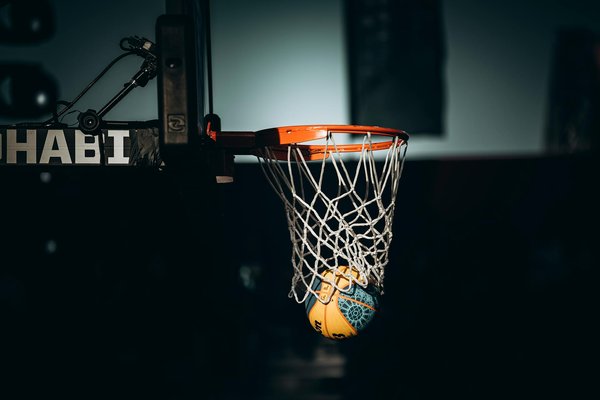 Découvrez l'histoire du football en profondeur