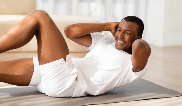 Combien de temps faut-il pour travailler les abdos ?